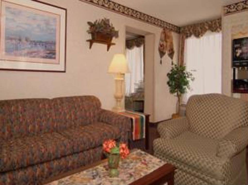 Econo Lodge Richmond Ngoại thất bức ảnh
